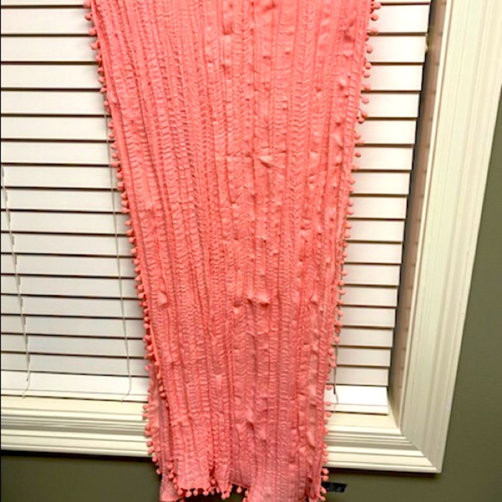 Ann Taylor scarf, new with tags